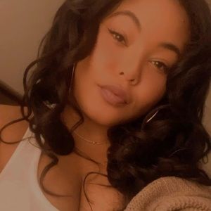 Meet your Posher, Alexandra